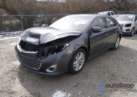 2015 Toyota Avalon Xle z USA, uszkodzony, nr VIN 4T1BK1EB2FU154564